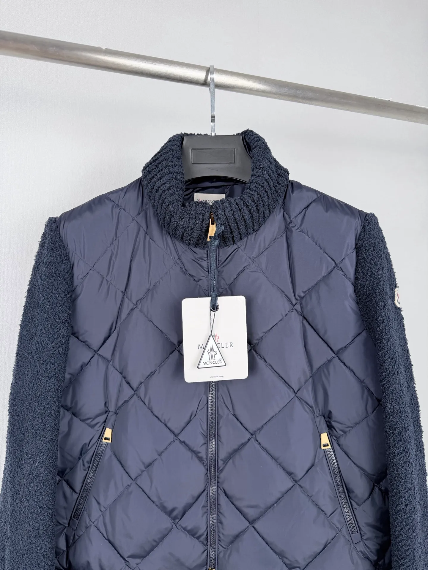 P505【Premium 】 MONCLER/ ： 100% ， ， ， 。 100% ， ， ， ， 。 70% +30% ， ， ， ， ， ， 。 71% 、28% 1% ， ， ， ， ， ， 。 Quality ： 90% ， ， ， ， 。 ： ， ， ， 。 ， ， 、 ， 。 ， ， ， 。 ， ， 。 ： ， ， ， 、 。 ， ， ， ， 、 。 ， ， ， 。 、 ， 。 ： Size:S M L